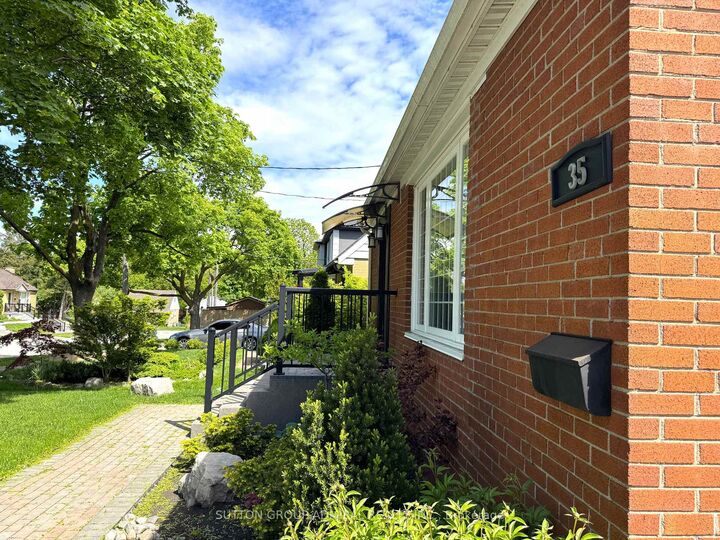 Property Photo:  35 Coppermill Drive  ON M9W 3Z4 