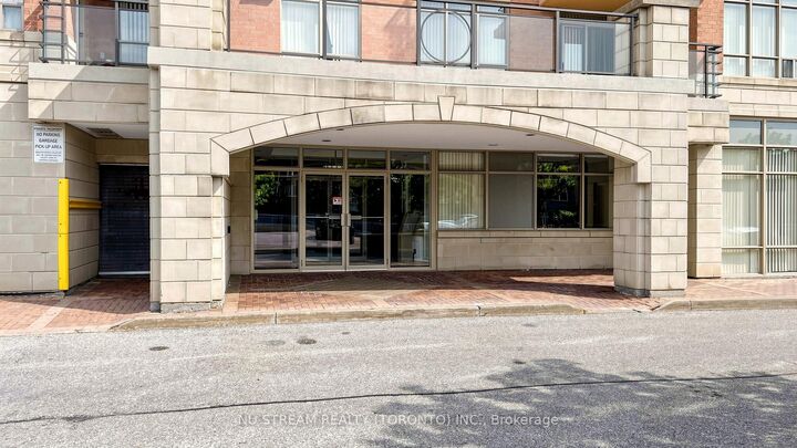 Property Photo: 130 Pond Drive 106 ON L3T 7W5