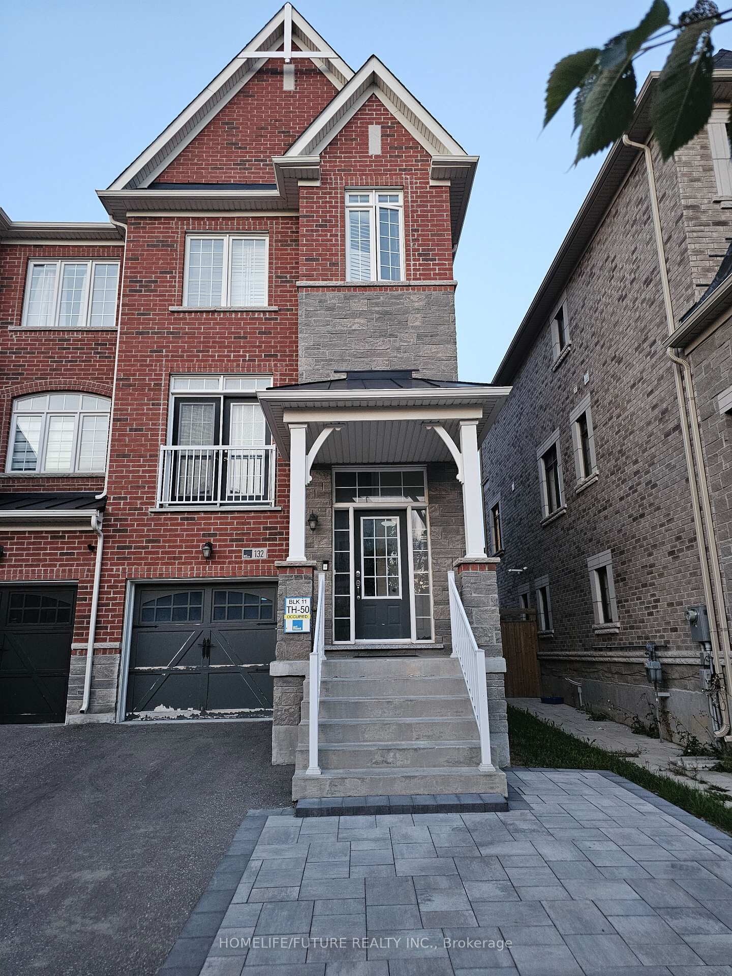Property Photo:  132 Sunset Terrace  ON L4H 4S2 
