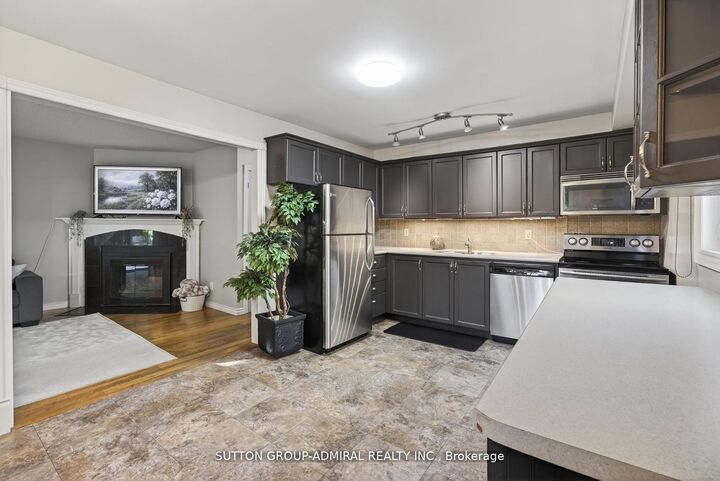 Property Photo:  90 Rice Drive  ON L1N 7Y3 