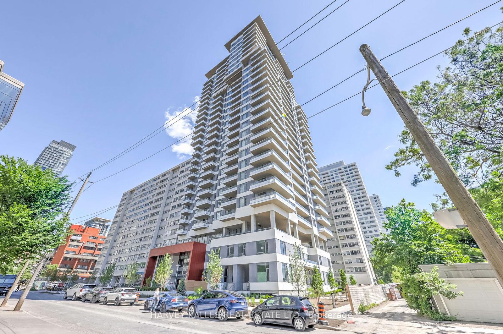 Property Photo: 25 Holly Street 2309 ON M4S 0E3