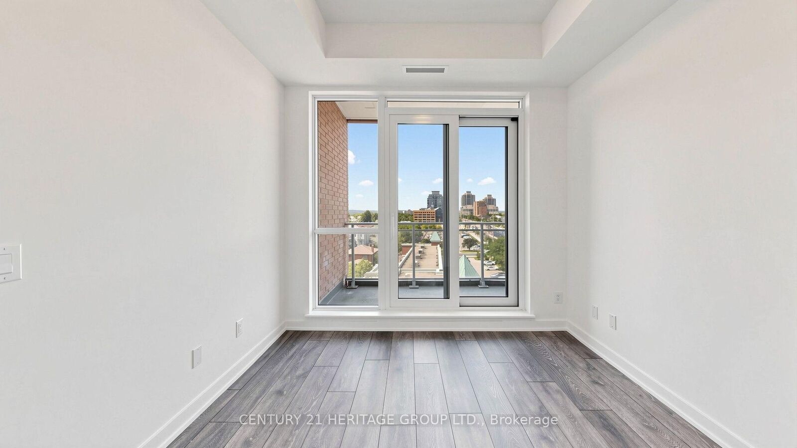 Property Photo: 8888 Yonge Street 622 ON L4C 5V6