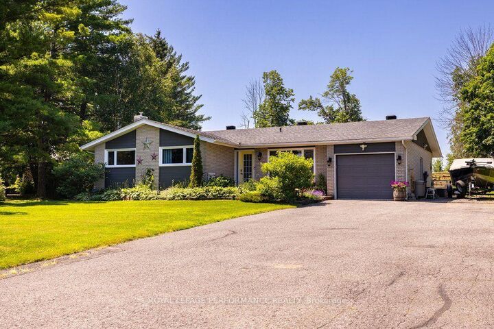 Property Photo:  81 Front Road  ON K0B 1K0 