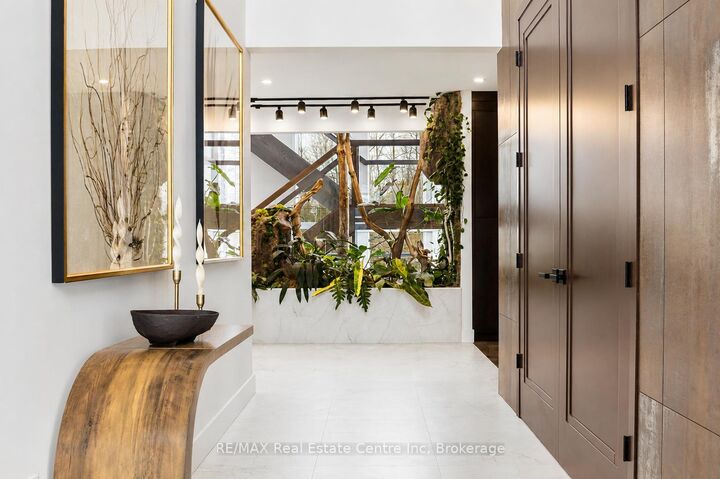 Property Photo: 11 Cherrywood Lane ON N1M 2W3