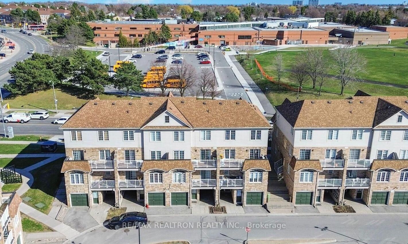 Property Photo: 200 McLevin Avenue 112 ON M1B 6C8