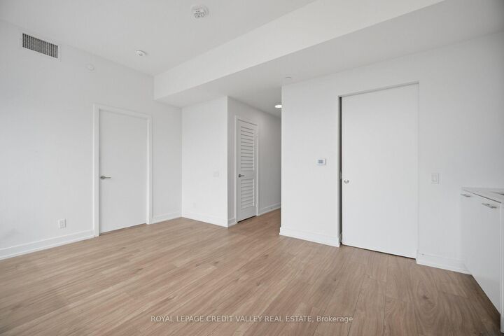Property Photo: 225 Veterans Drive 1201 ON L7A 0B6