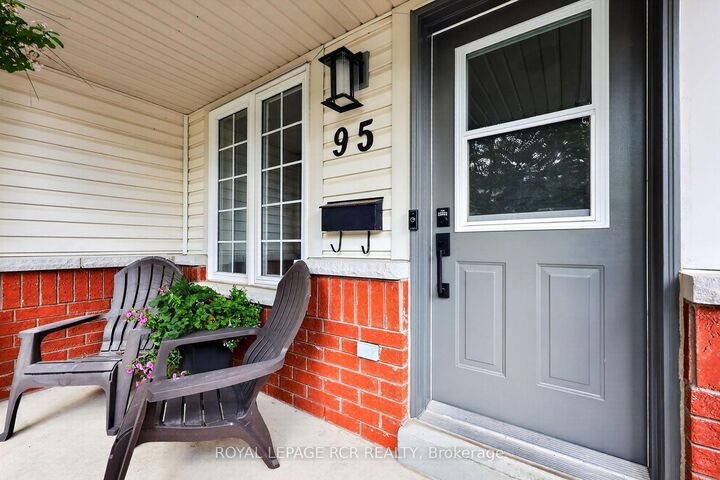 Property Photo: 95 Waters Boulevard ON L9T 6K4