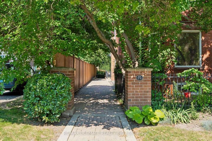 217 St. George Street 25 — photo 1
