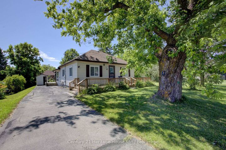 Property Photo:  221 Park Street W  ON N0G 1R0 