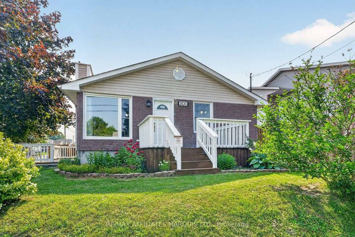 Property Photo: 300 Gardner Avenue ON K6H 5H8