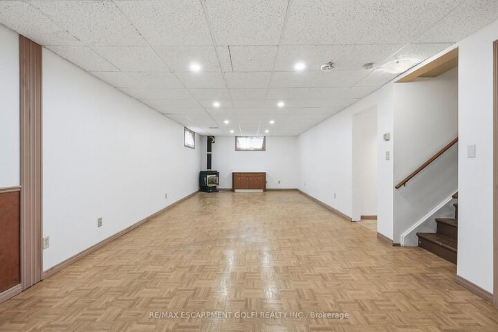Property Photo:  603 Bunting Road Lower  ON L2M 2Z9 