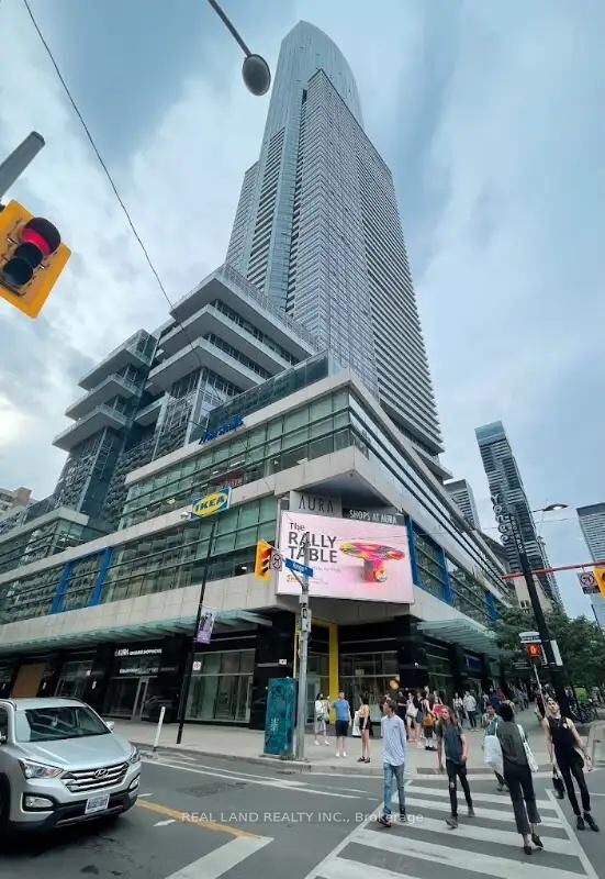Property Photo: 386 Yonge Street 2406 ON M5B 0A5