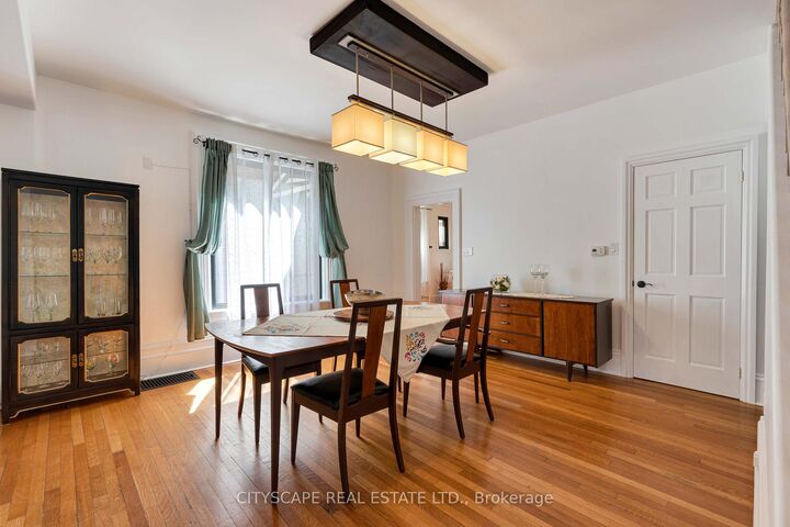 Property Photo: 29 Arthur Street ON N3S 3H4