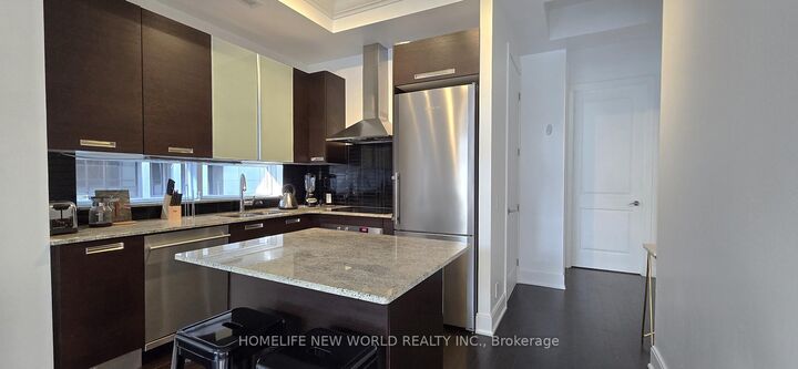 Property Photo: 21 Balmuto Street 605 ON M4Y 1W4