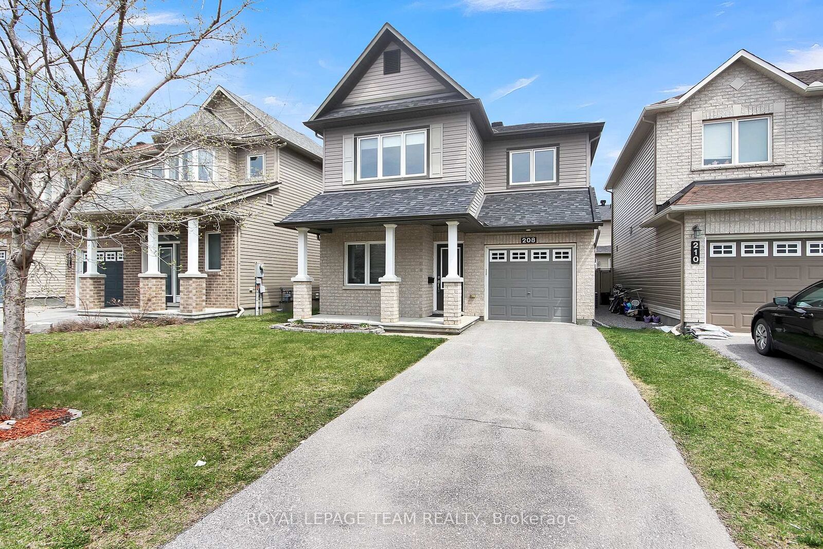 Property Photo:  208 Mission Trail Crescent  ON K2S 1B9 