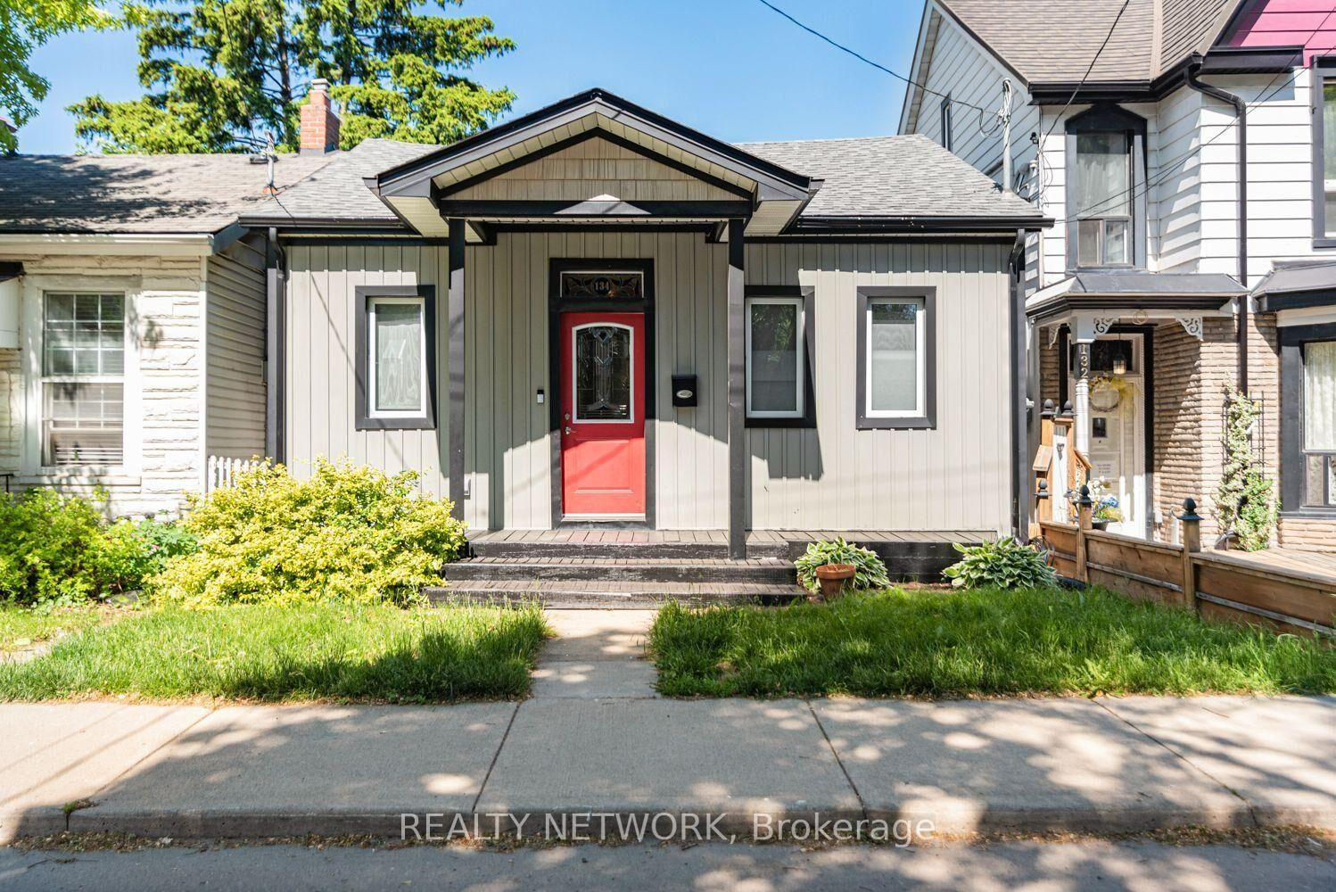 Property Photo:  134 Erie Avenue  ON L8N 2W8 