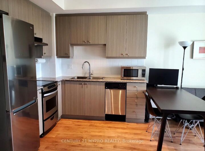 Photo de la propriété:  68 Canterbury Place 1208  ON M2N 0H8 