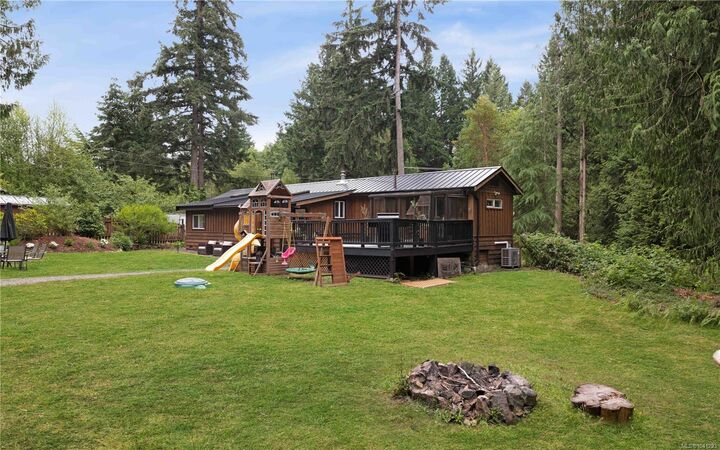 Property Photo:  3530 Keeling Pl  BC V0R 1L4 