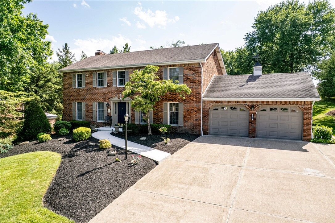 Property Photo: 2244 Woodmont Dr PA 15632