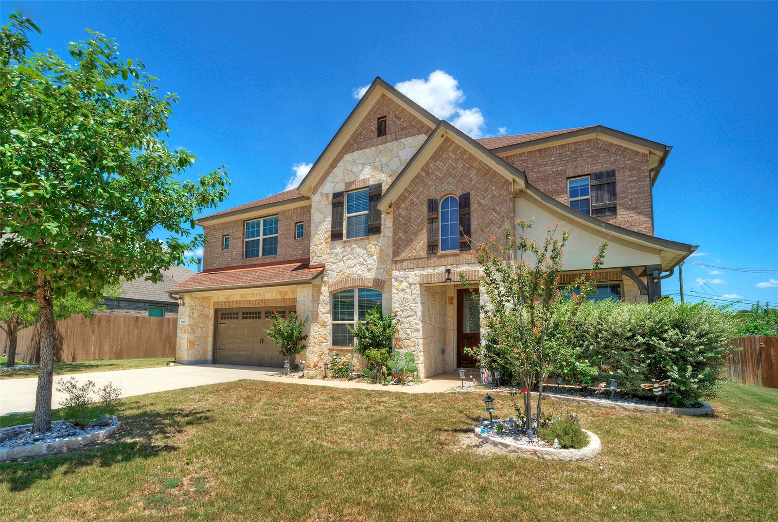 Property Photo: 2260 Hat Bender Loop TX 78664