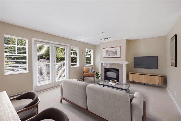 Property Photo: 5880 Hampton Place 308 BC V6T 2E9