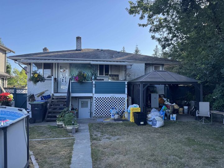 Property Photo: 833 Scott Street BC V3L 4V1