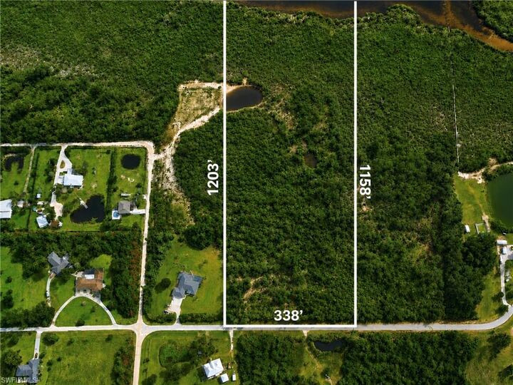 Property Photo:  12370 Sherwood Rd  FL 33922 