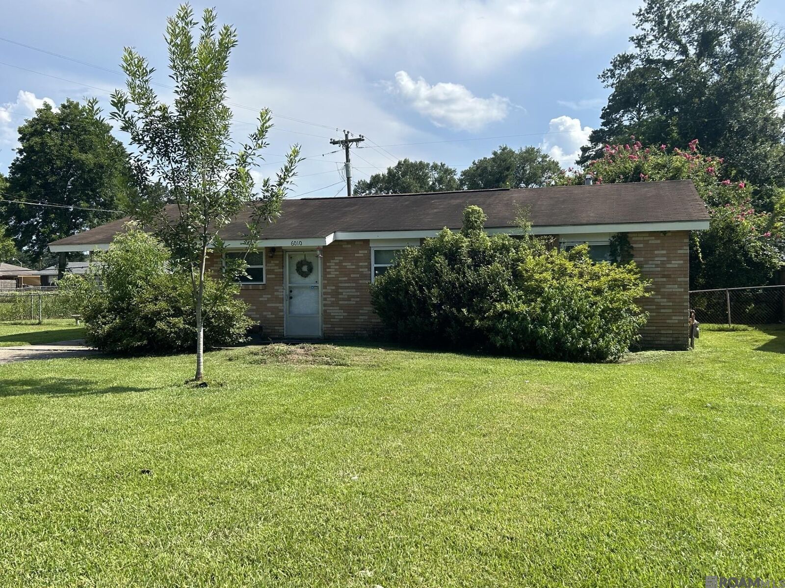 Property Photo: 6010 Groom Rd LA 70714