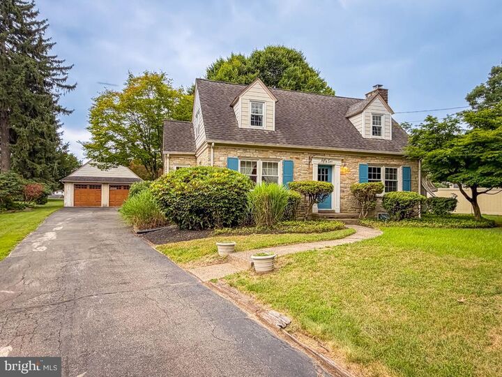 Property Photo: 52 Knowles PA 18966