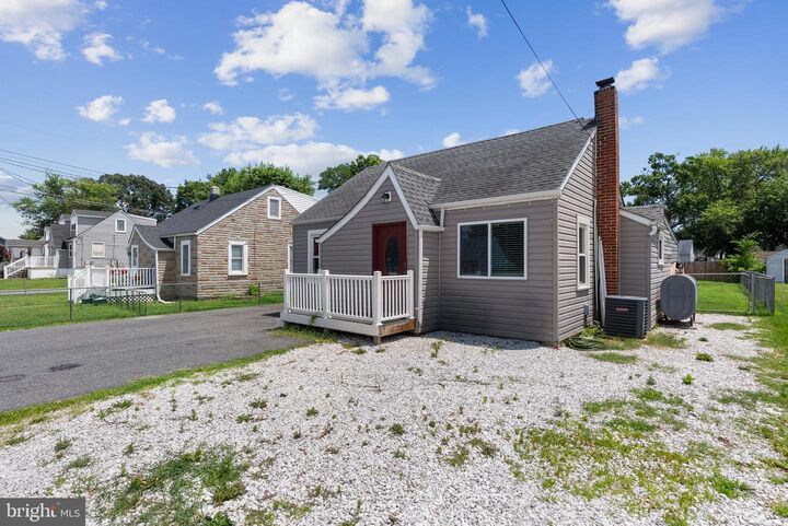Property Photo: 1709 Pin Oak Avenue MD 21222