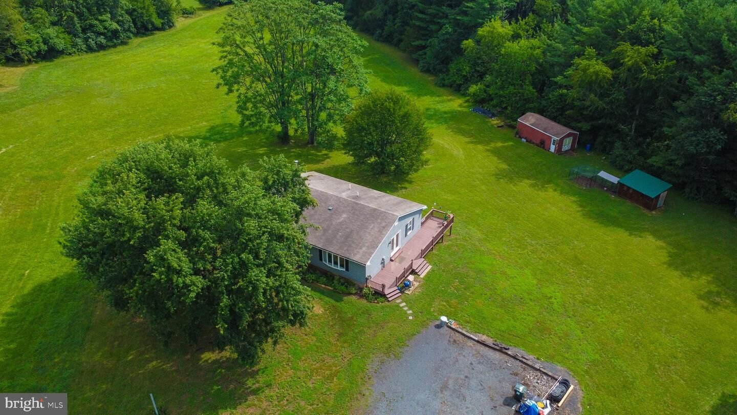 Property Photo: 14740 Chapel Lane VA 20176