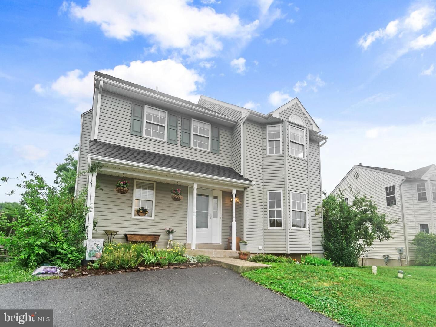 Property Photo: 806 Elizabeth Court PA 19426