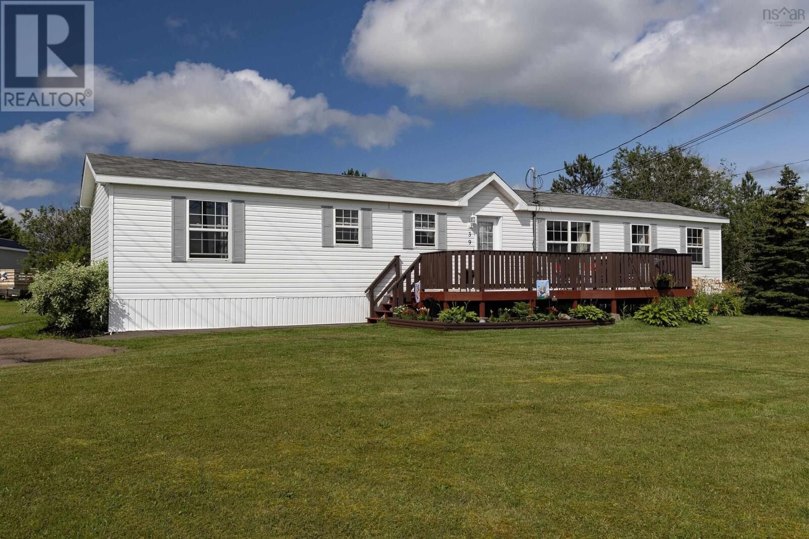 Property Photo: 39 Rosewood Drive NS B4H 4P4