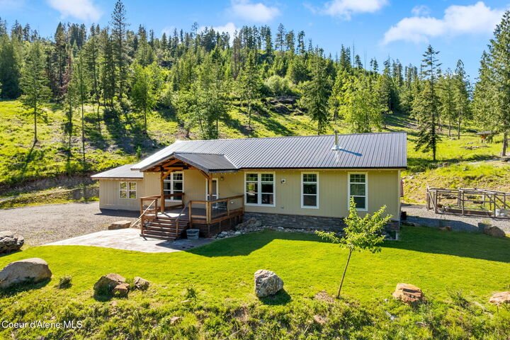 Property Photo:  1446 Sagle Creek Rd  ID 83860 