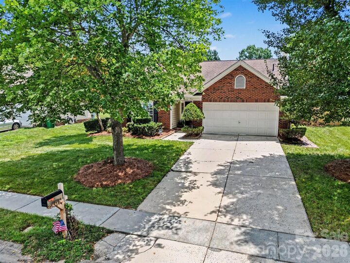 Property Photo: 8316 Rhian Brook Lane NC 28216