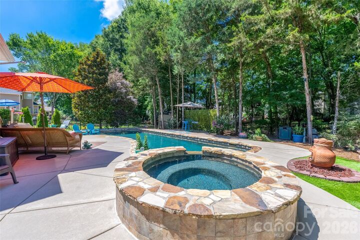 Property Photo:  211 Alnwick Lane  NC 28173 
