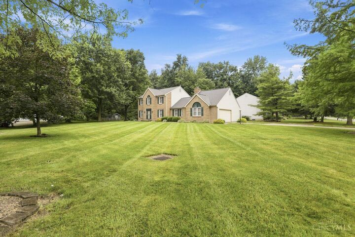 Property Photo: 1171 Ivy Farm Way OH 45102
