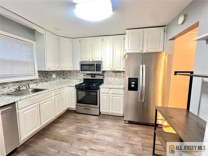 Property Photo: 406 Cranbury Road 7 NJ 08816