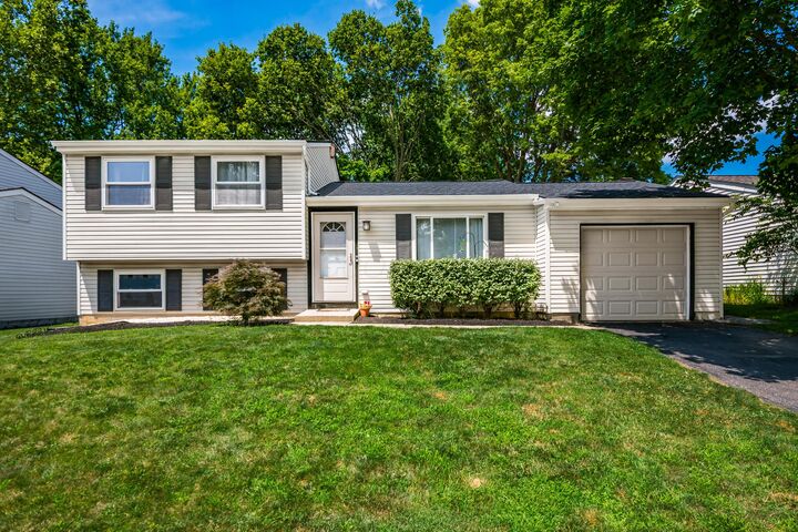 Property Photo:  3250 Rensbury Court  OH 43017 