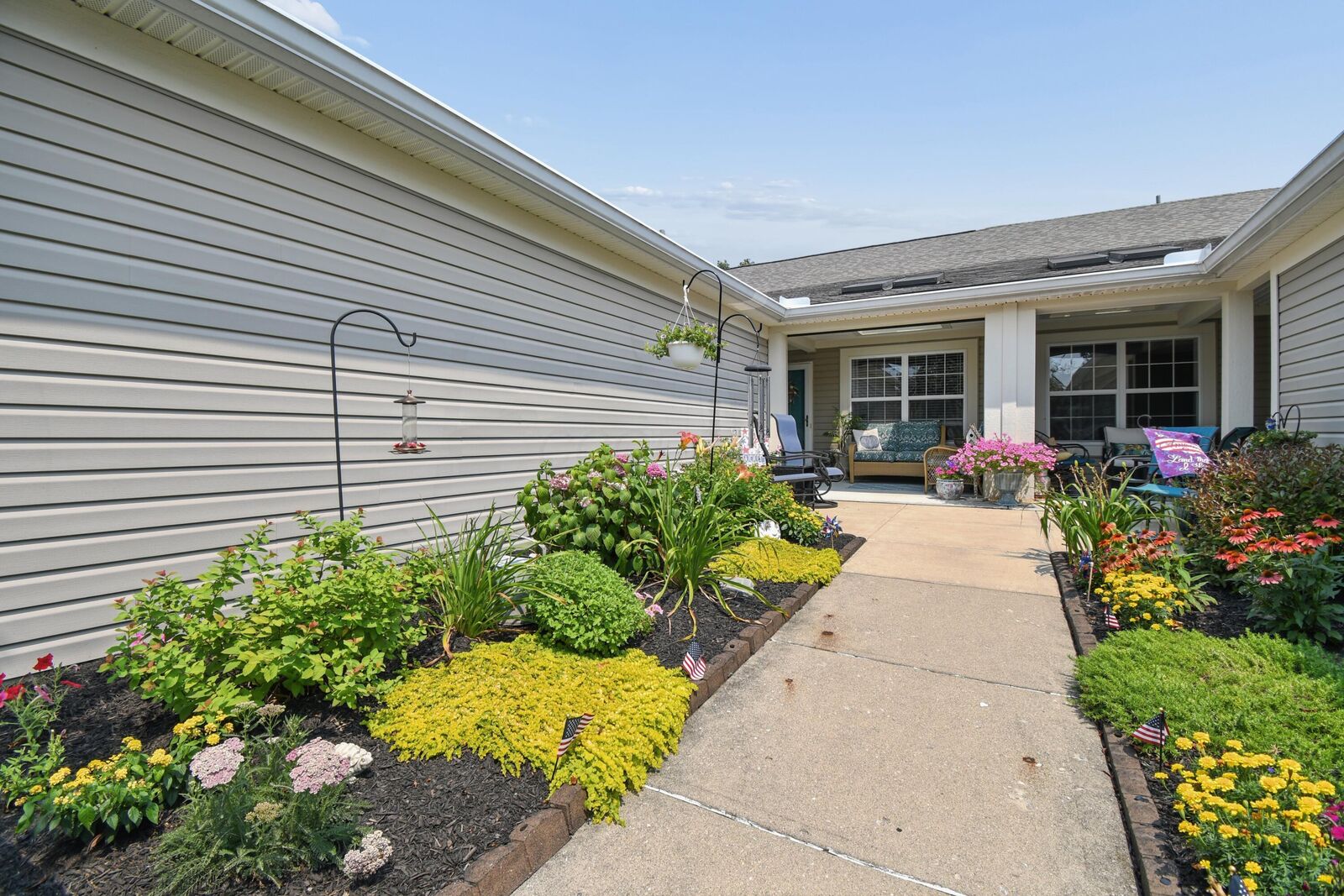 Property Photo: 709 Kildow Court OH 43103