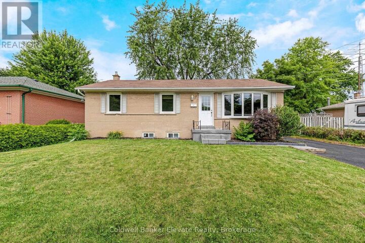 Property Photo: 39 McGilvray Crescent ON L7G 1L7