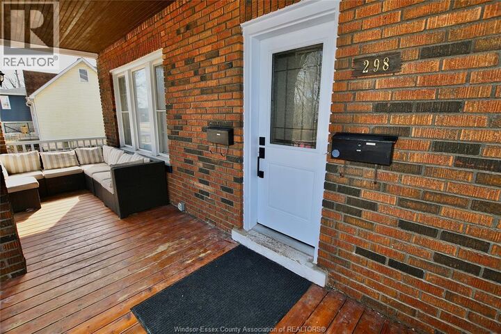 Property Photo:  298 George Street  ON N9V 2G4 