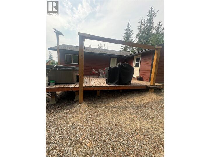 Property Photo: 5195 Tallington Drive BC V0E 1M6