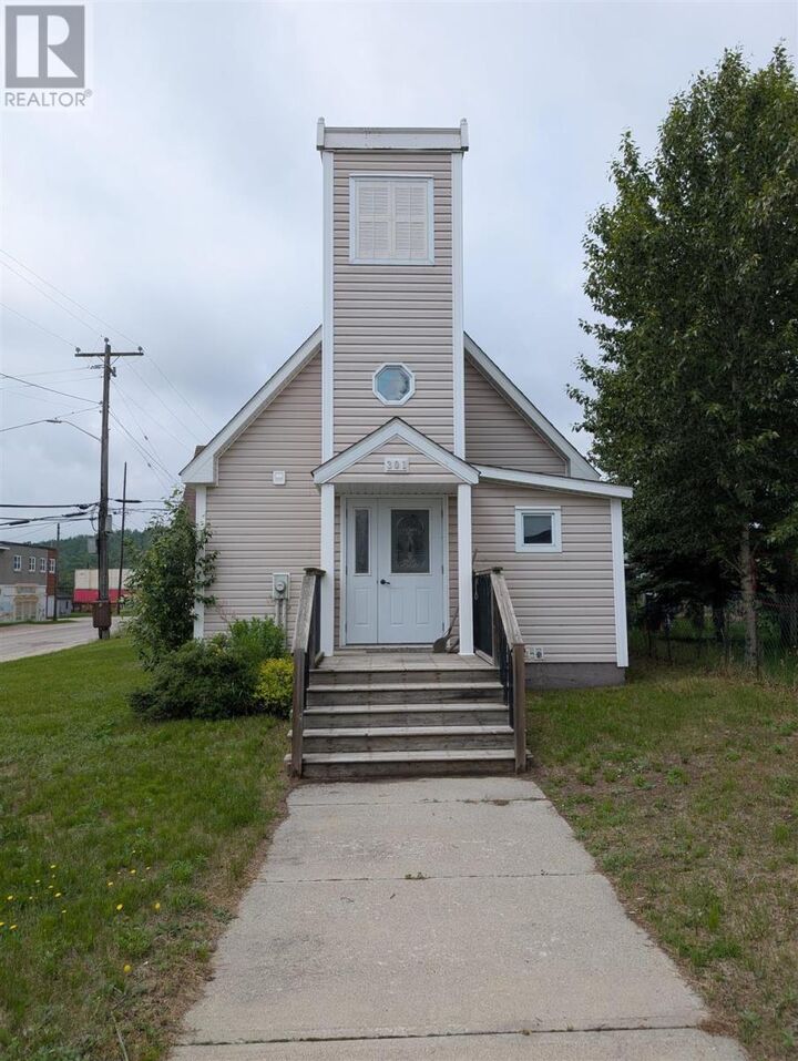 Property Photo:  301 Superior St  ON P0M 3G0 