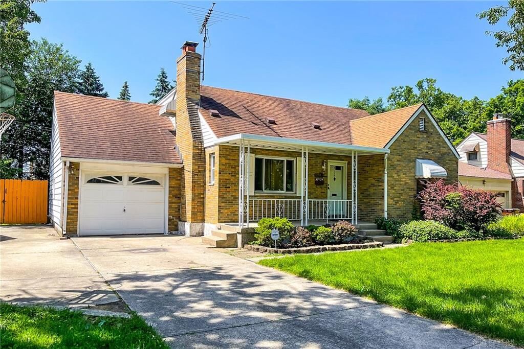 Property Photo:  512 Carrlands Drive  OH 45429 