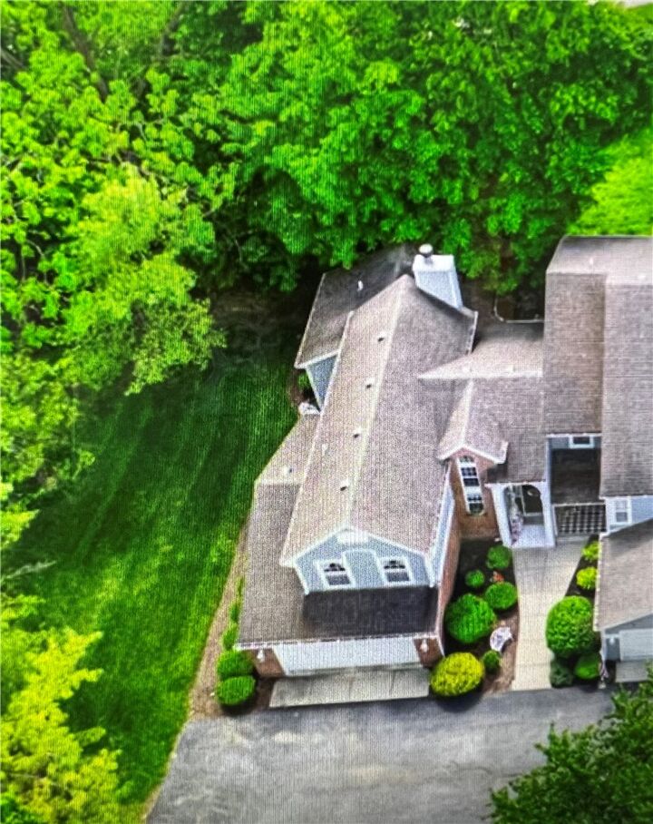 Property Photo: 302 Elmwood Drive OH 45066