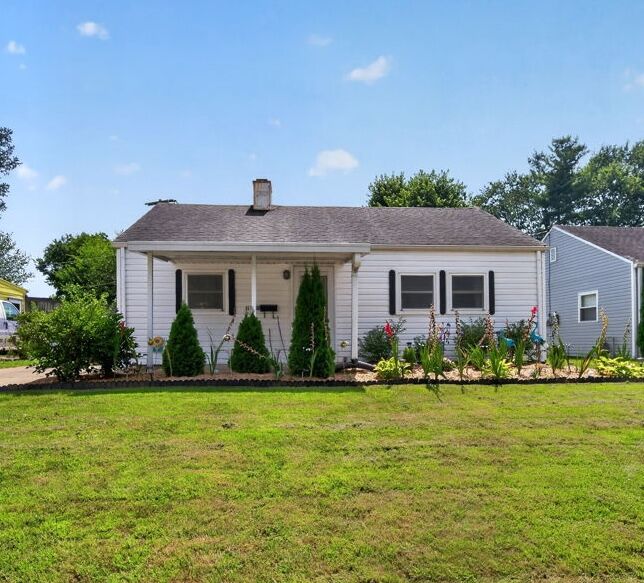 Property Photo:  1130 E Pearl Street  OH 45342 