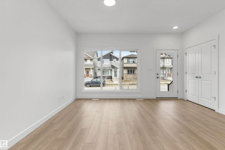 Property Photo:  4554 Warbler Loop NW  AB T5S 0W8 