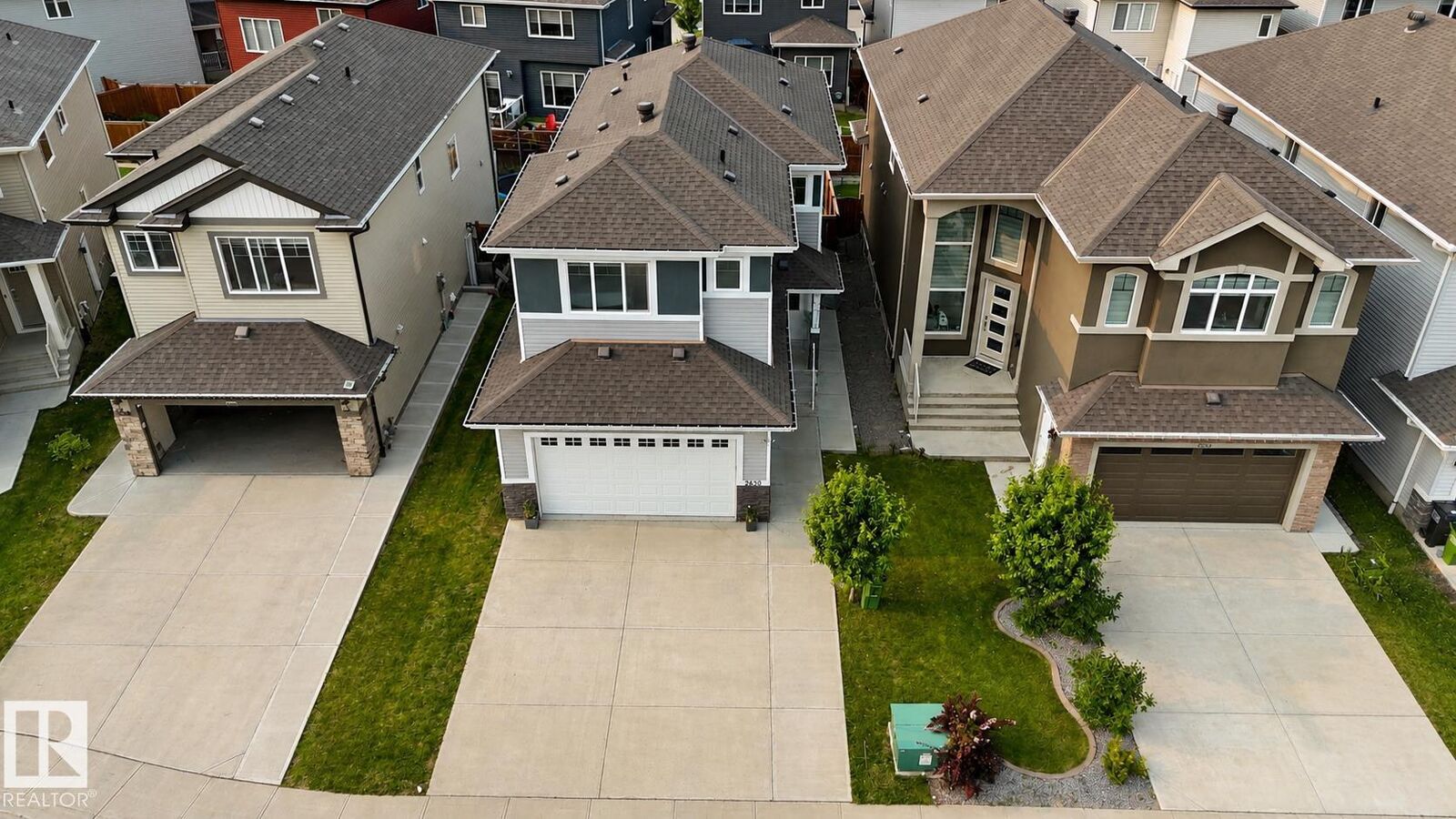 Property Photo:  2630 16A Ave NW  AB T6T 2H6 