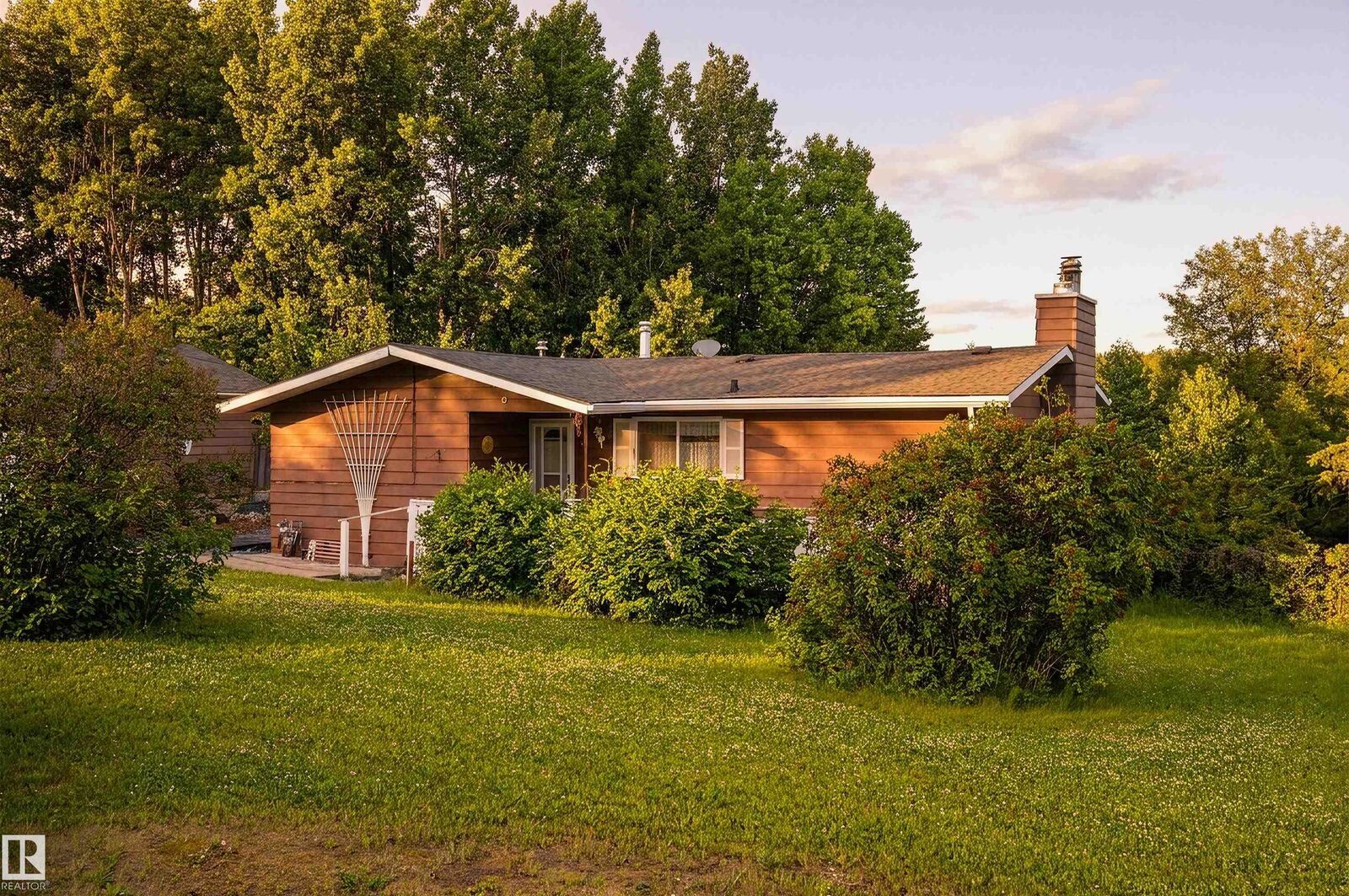 Property Photo: #116 27507 Twp Road 544 AB T8R 2B5